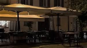 Stando alle informazioni trapelate nelle ultime ore, le nelle ultime 24 ore in piemonte è stato registrato un aumento dei contagi da coronavirus di 2.032. Coprifuoco In Piemonte Da Lunedi Vietato Uscire Tra Le 23 E Le 5 Notizia Oggi Borgosesia