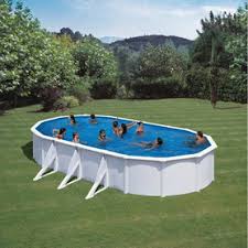 Durante séculos enfrentar o touro simbolizava enfrentar a grande fera, o medo, e cultivar esta bravura era essencial para a. Piscinas Montemor O Novo