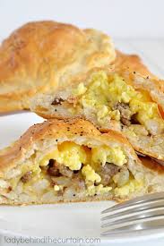 Sausage And Egg Breakfast Pockets Recipe Homemade Breakfast Breakfast Pockets Sausage And Egg