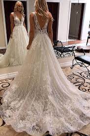 Luxurious Ball Gown V Neck Open Back Ivory Lace Wedding Dresses Sequins Beach Bridal Dresses Sparkle Wedding Dress Elegant Bridal Gown Wedding Dress Sequin