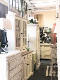 Bird's Nest offers farmhouse style furniture in Halls