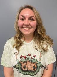 Alexis Osborne's Instagram, Twitter & Facebook