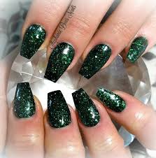 Galaxy wolf twin nails (glow in the dark). Dark Green Acrylic Nails Stephaniedoesnails Www Facebook Com Stephaniedoesnails Green Acrylic Nails Dark Green Nails Green Nails