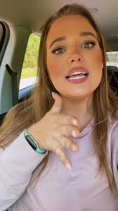 Jodie Waller's Instagram, Twitter & Facebook