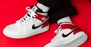 Air Jordan 1 Low Black Toe White Black Gym Red Air Jordan 1 Mid White Black Gym Red Available Online And In Store At Our Retail Locations In Berne Zurich Jordan 1 Mid Sneaker Boutique Air Jordans