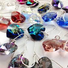 Boucles d'oreilles de la collection spark raffinées en cristal de swarovski. Boucles D Oreilles Coeur Ornees De Cristaux Swarovski