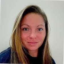 Rachelle Hathaway's Instagram, Twitter & Facebook