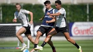 The annual showpiece, the joan gamper trophy, is on the verge of gathering both sides in front of 3,000 fans at the joan gamper stadium. Unmu47ti Vvujm