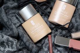 Meet the rest of the even better™ family. Foundation Review Clinique Even Better Glow Ruth Crilly