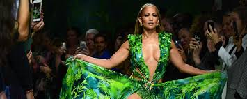 Jennifer lopez made a surprise appearance during the versace ss20 show as part of milan fashion week. Jennifer Lopez Wore An Updated Version Of Her Iconic Green Dress At The Versace Ss20 Show During Milan Fashion Week Teen Vogue