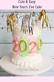 Cute And Simple New Year S Eve Cake Cake Simple Cake Designs Cake Decorating Classes