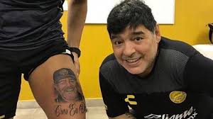 12.50 m €* jan 1, 1997 in gonzález catán, argentina. Maradona Piensa Que Tatuaje De Servio Es Un Espejo