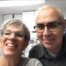 What are some alternatives to dryer sheets?