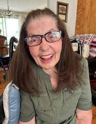 Ann Searle's Instagram, Twitter & Facebook