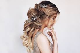 Bangs hairstyles for prom are mainly for those teenage guys with long or sharp faces. 39 Totally Trendy Prom Hairstyles For 2021 To Look Gorgeous