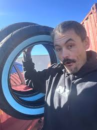 New front runners came in for the foxbody 🦾 thank you Marcus Wadley. Need  some bike tires, he is the man! #yesitsastreetbiketire #yOucANtdOtHaT