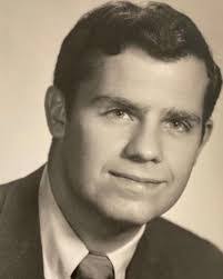 Robert Castleman's Instagram, Twitter & Facebook