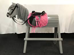 Holzpferde Cocu Der Kinderpferdeladen In 2020 Holzpferd Steckenpferd Holzpferd Selber Bauen