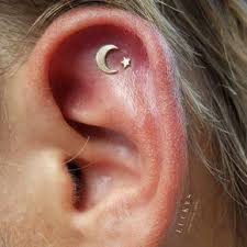 piercing double helice lune et etoile ohrpiercing helix einzigartige piercings piercing