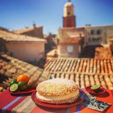 Deguster Une Tarte Tropezienne Sur Les Toits De Saint Tropez Sainttropez Sttropez Tartetropezienne Latartetropezienne Tr Saint Tropez Food Instagram Photo
