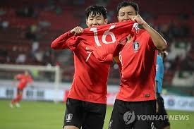 2002년 fifa 월드컵 당시 대한민국 축구 국가대표팀 감독을 역임하였던 거스 히딩크는 미국의 폭스 스포츠 채널에 출연하여 독일은 그들이 항상 생명줄을 들고 있다고 생각하는데, 그것이 그들을 안주하게 만들었다. ê¸°ì„±ìš© íƒœê·¹ë§ˆí¬ ë°˜ë‚© í•œêµ­ì¶•êµ¬ ì–´ë ¤ìš´ ì‹œê¸° ê·¹ë³µ ë¯¿ìŒ ì—°í•©ë‰´ìŠ¤