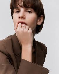 Anillo Idalia diseño de oro rosa y diamantes · SUAREZ · El Corte Inglés