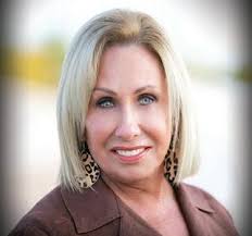 SPLURGE!316 October 2022 by SPLURGE! Magazine