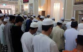 Waktu solat mingguan dan jadual waktu solat bulanan. Ini Penjelasan Kenapa Waktu Solat Subuh Ditambah 8 Minit Kenapa Hanya Selangor Berubah