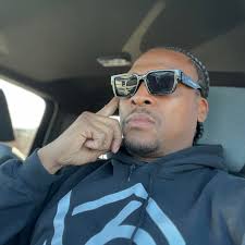 Looking for a wrestling club or someone for one