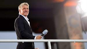 Bastian schweinsteiger macht einen kuriosen, nicht ganz ernst gemeinten vorschlag. Fc Bayern Bastian Schweinsteiger Spricht Hansi Flick Respekt Aus Eurosport