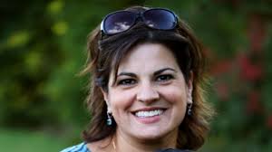 Women try lifestyle changes to fight breast cancer risk