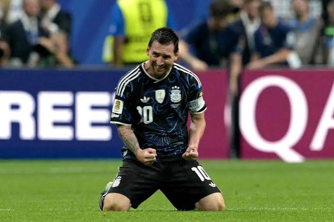 Lionel Messi: Ký ức cậu bé được chữa lành, định mệnh lịch sử tại Barcelona | Báo Dân trí