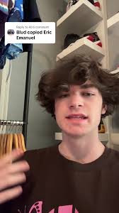 Replying to @kb #ConSantanderConecto #greenscreen #ericemanuel  #clothingbrand