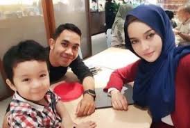Joy revfa beri pandangan isu perangai suami justeru, ramai pihak yang memberi pandangan tersendiri atas perkara ini dan ada yang mendakwa itu hanyalah gimik sebagai strategi pemasaran. Biodata Joy Revfa Dan Punca Bercerai Dengan Hafiz Hamidun