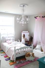 Little Girl S Bedroom With Rugs Usa S Keno Contempo Stripes Rug Kids Room Rug Girls Bedroom Area Rug Bedroom Area Rug