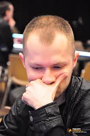 Roman Herold übernimmt die Führung bei der EPT Berlin