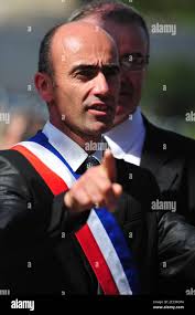 Montignac-sur-Vezere mayor Laurent Mathieu waits to welcome French  President Nicolas Sarkozy and first lady Carla Bruni-Sarkozy for a visit to  the Lascaux Cave, near the village of Montignac-sur-Vezere, southwestern  France