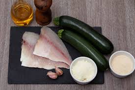 Ricoprite ogni filetto, spalmandovi sopra il composto di patate. Filetto Di Orata In Crosta Di Zucchine Padelle Volanti
