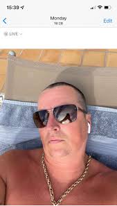 Tupac Shakur reportedly helped retrieve RZA's chain after it was stolen  during an altercation at Club 662. Reggie Wright, a former associate of  Death Row Records, recounted the incident, explaining that RZA