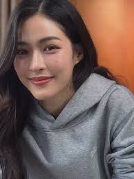 N'Orm so very cute and very pretty for working today with her girlfriend  complete go back home and prepare go to music festival tomorrow together  with P'Lingling 🦜💚🥰❤️￼