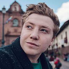 Alex Ramsey's Instagram, Twitter & Facebook