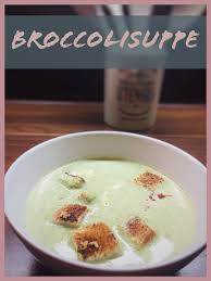 Broccolisuppe Mit Speck Und Knoblauchtoast Rezept Broccolisuppe Broccolisuppe Rezept Lebensmittel Essen