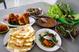 Δείτε 15 αντικειμενικές κριτικές για rm mutiara, με βαθμολογία 4 στα 5 στο tripadvisor και ταξινόμηση #11 από 122 εστιατόρια σε tasikmalaya. Warung Nasi Hj Ocoh Kuliner Tasik