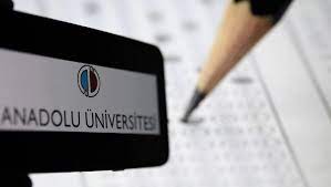 Anadolu üniversitesi açıköğretim güz dönemi dönem sonu sınav tarihleri açıklandı.son dakika anadolu üniversitesi (aü) açıköğretim, i̇şletme ve i̇ktisat fakültesi öğrencilerine yönelik. Aof Sinav Takvimi Aciklandi Aof Sinavlari Ne Zaman Online Mi Olacak Aof Bahar Donemi Final Sinavlari Gundem Haberleri
