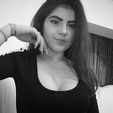 Daniela Vázquez (@Danielirika)