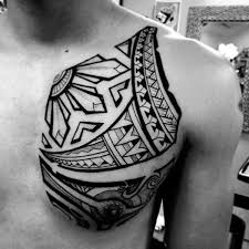 Tatuaje De Patron Hermoso Pequeno En El Pecho Tattooimages Biz