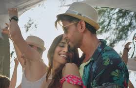 Download tiger shroff and hrithik roshan war movie wallpaper for free in 3840x2160 resolution for your screen. War Movie Review 3 5 Lot Of Style Stunts And Show But Lacks A Solid Storyline