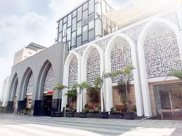 Dalam konteks ini, agama merujuk kepada sistem kepercayaan yang dianuti oleh manamana masyarakat dan dikaitkan …full description. Masjid Sebagai Pusat Dakwah Pondok Pesantren Daarut Tauhiid