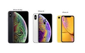 At first glance, aside from their physical sizes, the iphone xs and iphone xr look identical. Iphone Xs Vs Iphone Xs Max Vs Iphone Xr What S The Difference Jemjem