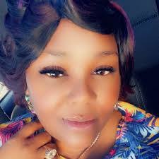 Tammy Hollis's Instagram, Twitter & Facebook